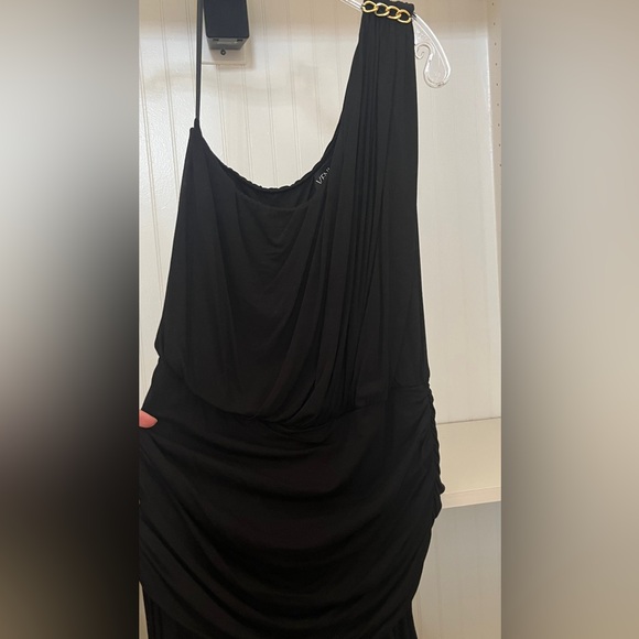 VENUS One Shoulder Black straight leg Jumpsuit w ruched waistband Size Medium - Picture 3 of 9